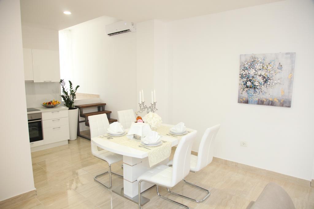 Apartments Mare Gradac  Exterior photo
