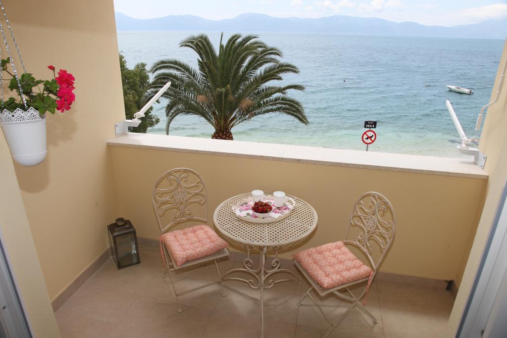 Apartments Mare Gradac  Exterior photo